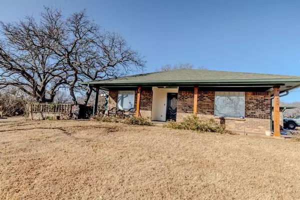 Graham, TX 76450,131 Rambling Oaks Road