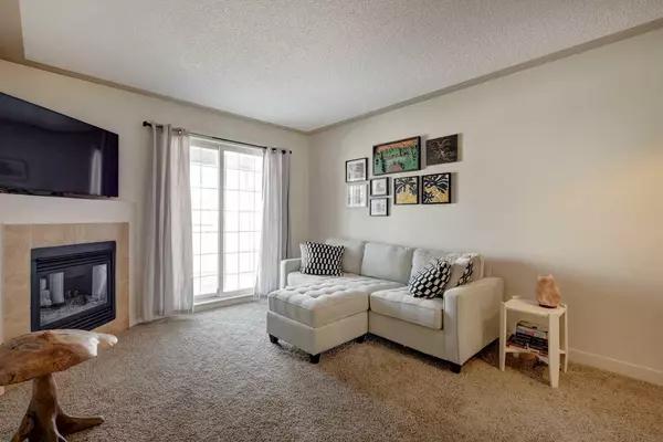 Calgary, AB T2T 6N2,2233 34 AVE Southwest #307