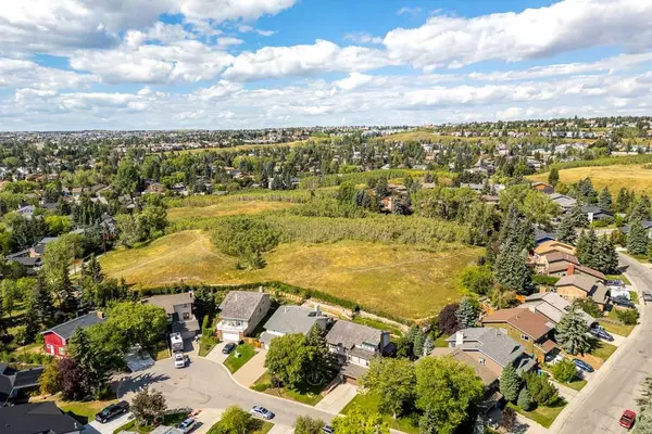 Calgary, AB T3G1M1,511 Ranch Estates PL NW