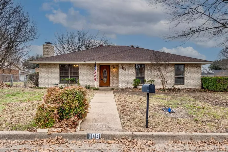 109 Noel Street, Waxahachie, TX 75165