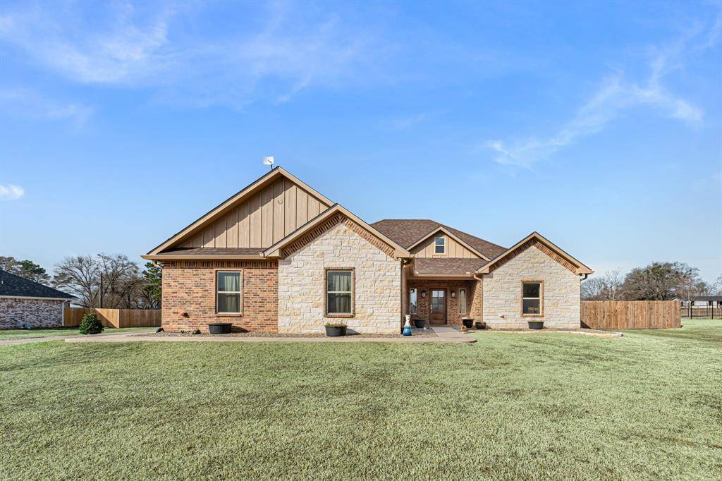 268 Rs County Road 1189, Emory, TX 75440