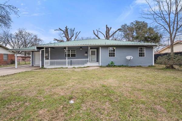 209 Lone Star Road, Trinidad, TX 75163