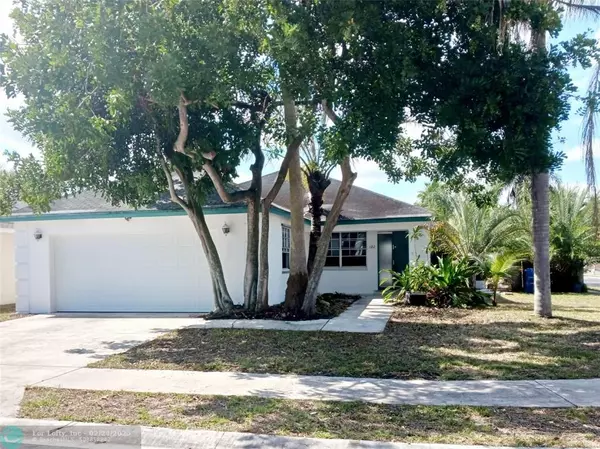 122 Wandering Trl, Jupiter, FL 33458