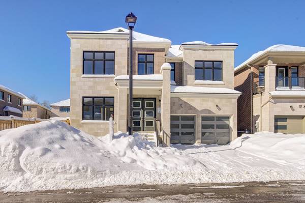 10 Joiner CIR, Whitchurch-stouffville, ON L4A 4W9