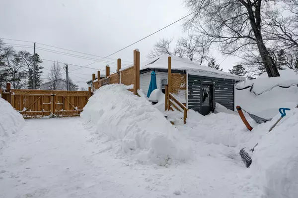 Wasaga Beach, ON L9Z 2L1,101 River RD