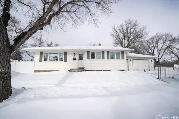 204 CAMBRIDGE AVENUE, Regina, SK S4N 0L7