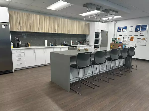 Mississauga, ON L4W 4J1,2580 Matheson BLVD E