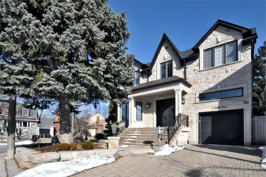 9 Aspen AVE, Toronto E03, ON M4B 2Z1