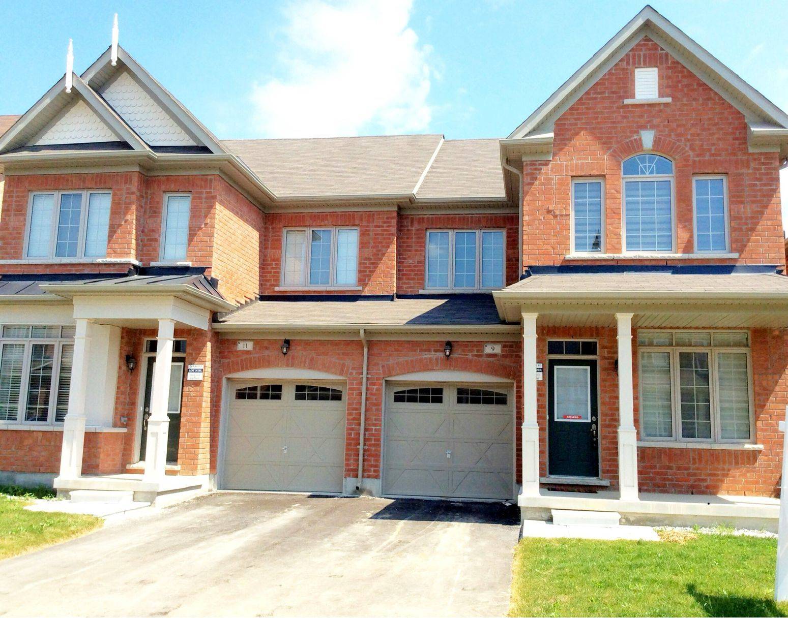 Brampton, ON L7A 4B8,9 Exhibition CRES