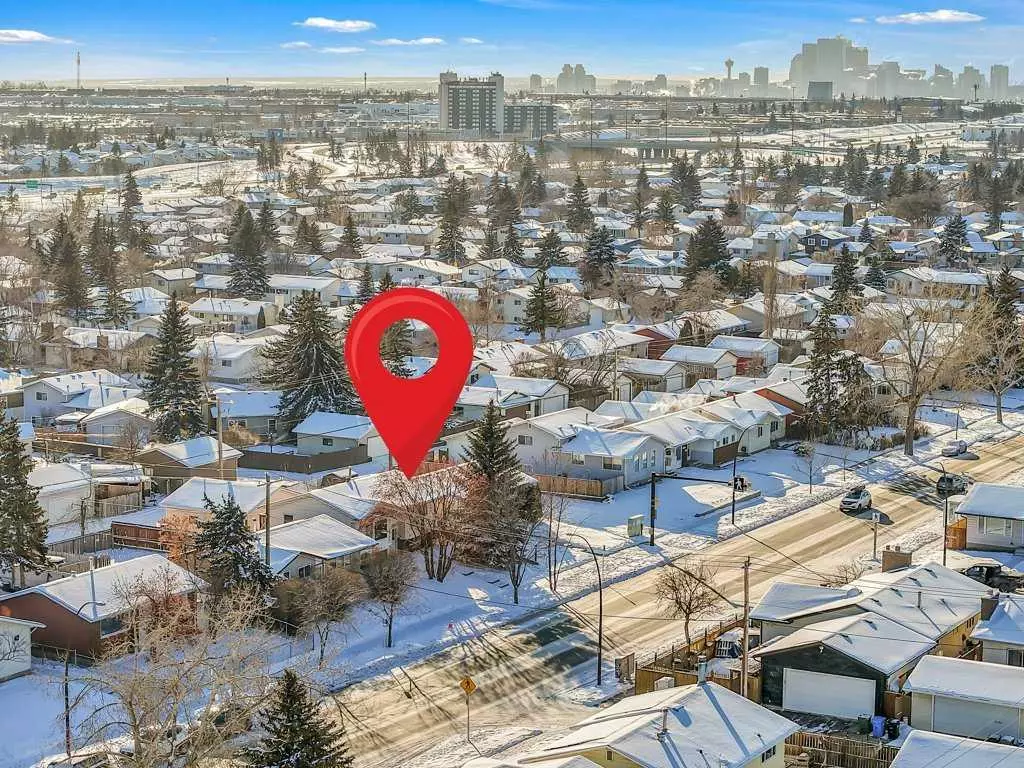 Calgary, AB T1Y2K3,4263 Rundlehorn DR NE