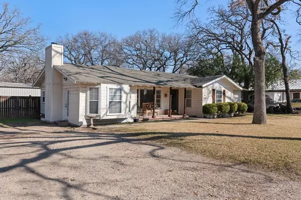 Azle, TX 76020,1105 Carpenter Street