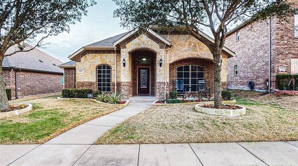 403 Sunnyside Lane, Red Oak, TX 75154