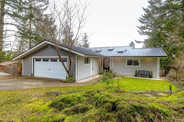 1526 Winslow Dr, Sooke, BC V9Z 1A9