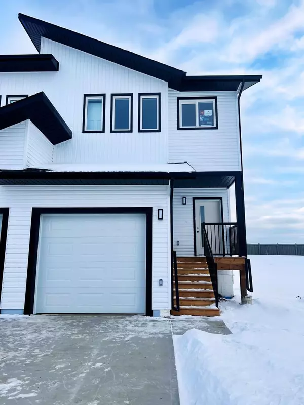 8425 101 AVE, Grande Prairie, AB T8X 0S7