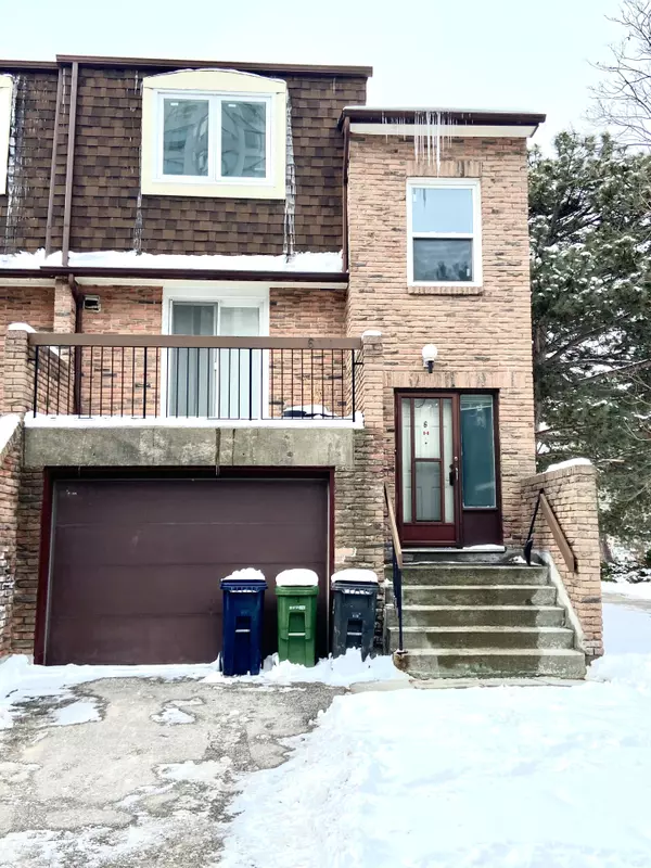 30 Buddleswood CT #6, Toronto E07, ON M1S 3M9