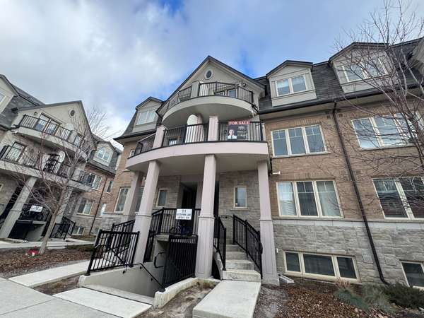 11 Eaton Park LN #7, Toronto E05, ON M1W 3Z9