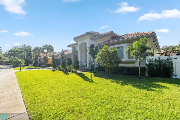 Fort Lauderdale, FL 33312,3672 Estate Oak Cir