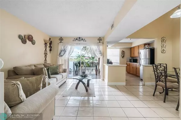 Oakland Park, FL 33309,3251 NW 44th St  #4