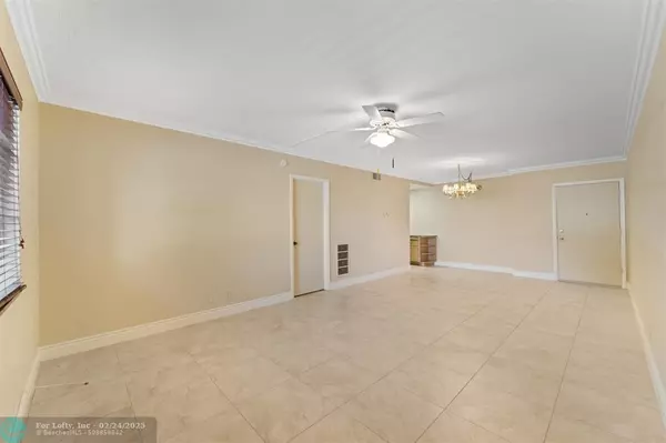 Oakland Park, FL 33311,659 W Oakland Park Blvd  #120C