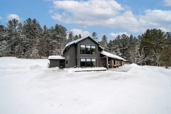 Kawartha Lakes, ON K0L 2W0,829 Peace RD