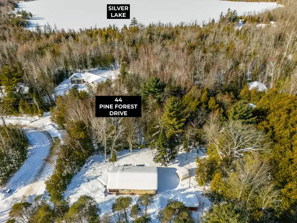 South Bruce Peninsula, ON N0H 2G0,44 Pine Forest DR