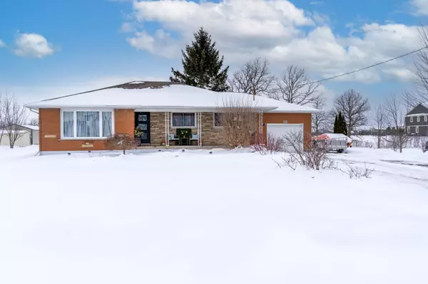 242 Mountain RD, Grimsby, ON L3M 4E7