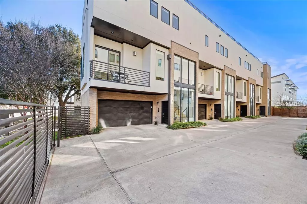 Dallas, TX 75206,1847 Summit Avenue #2A