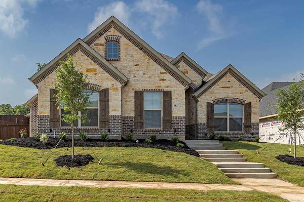 153 Fairweather Drive, Burleson, TX 76028