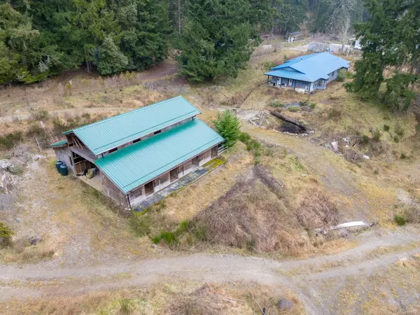 328 Blackburn Rd, Salt Spring, BC V8K 2B8