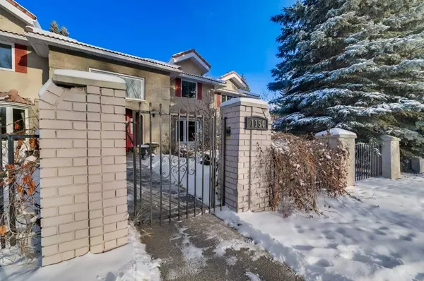 Calgary, AB T3B 5G8,1154 Varsity Estates DR NW