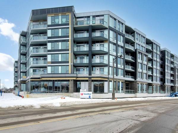 2501 Saw Whet BLVD #241, Oakville, ON L6M 5N2