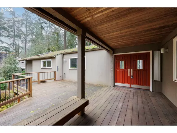 Lake Oswego, OR 97034,245 CHANDLER PL