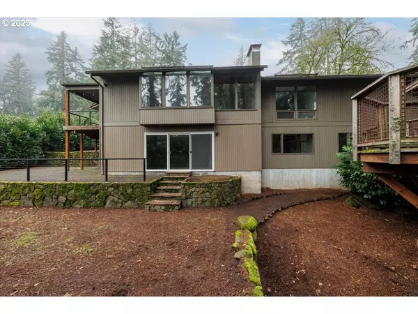 Lake Oswego, OR 97034,245 CHANDLER PL