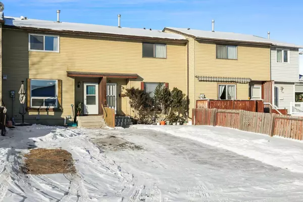 Calgary, AB T2A 5R5,3922 Fonda WAY Southeast