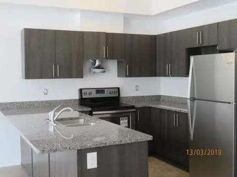 Barrhaven, ON K2J 4S2,122 Camden PT