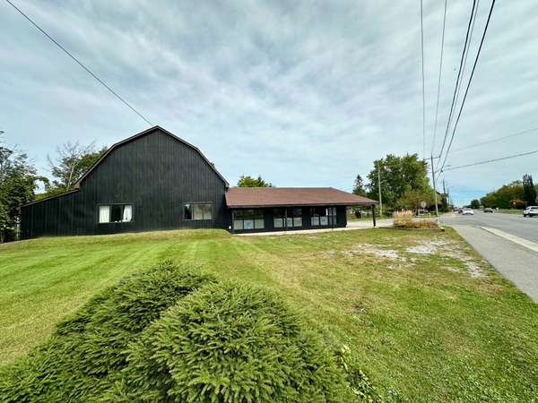 52 Hamilton Plank RD, Norfolk, ON N0A 1N7