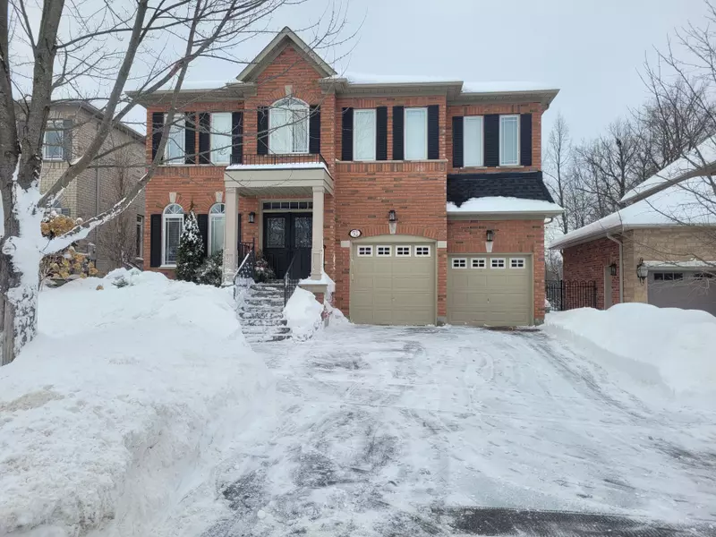 52 Sandbanks DR, Richmond Hill, ON L4E 4K7