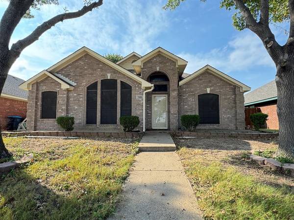 7221 Teal Drive, Fort Worth, TX 76137