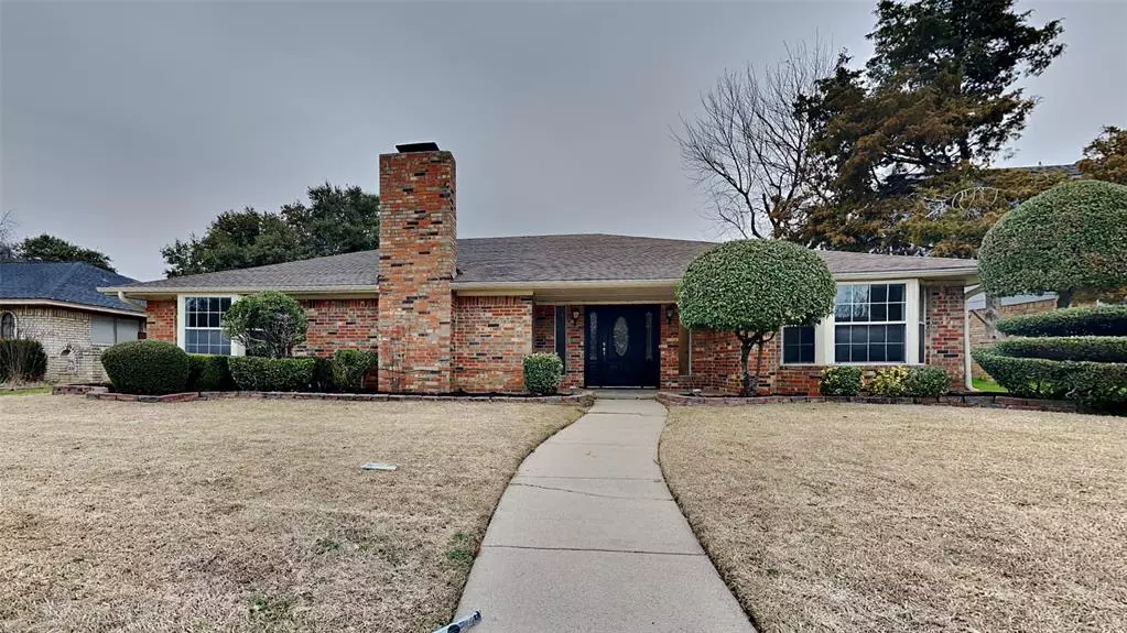 17 Whispering Lane, Hickory Creek, TX 75065