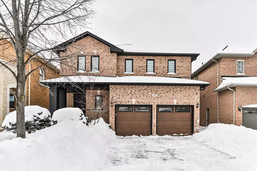 2228 Whitecliffe WAY, Oakville, ON L6M 4W2