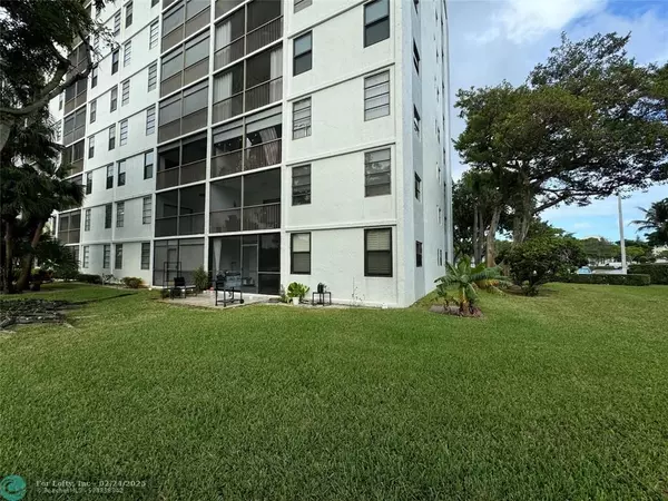 2221 Cypress Island Dr  #101, Pompano Beach, FL 33069