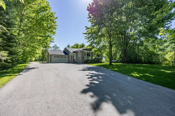 22187 McCowan RD, East Gwillimbury, ON L0G 1M0