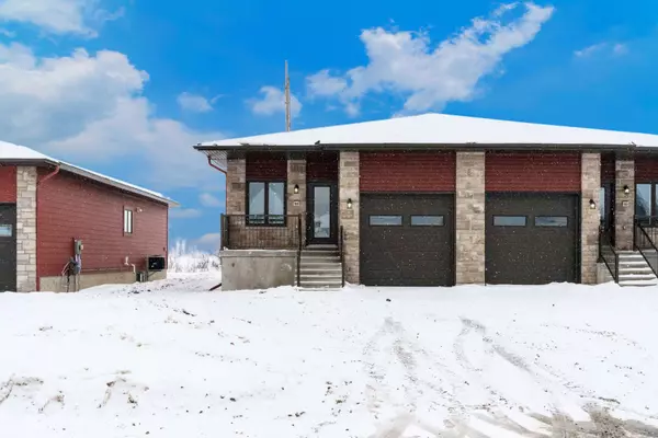 Hawkesbury, ON K6A 3V9,1033 Jacynthe ST