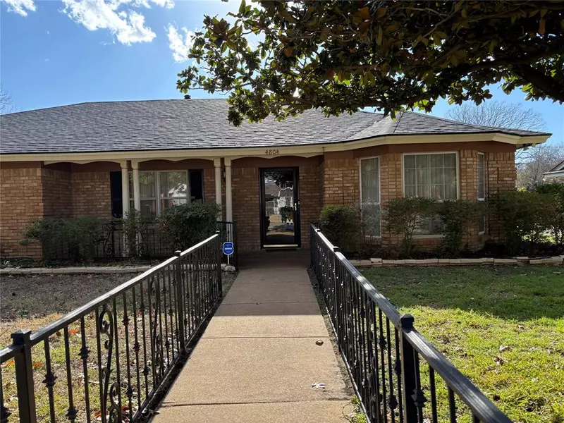 4804 Westlake Drive, Fort Worth, TX 76132