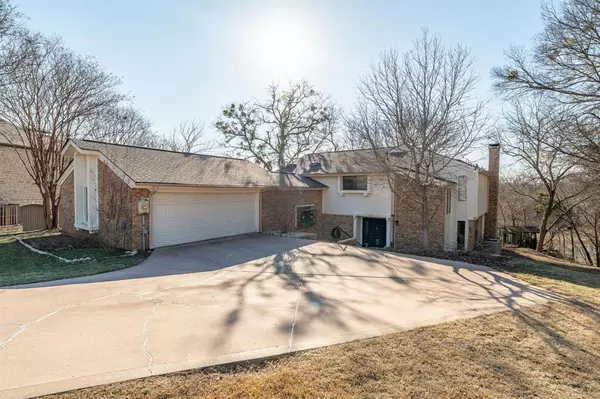 6521 Edgewood Court, Granbury, TX 76049