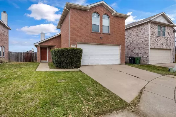 3039 Casa Bella Drive, Arlington, TX 76010