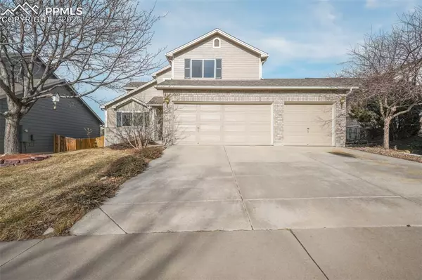 1033 Quarterhorse TRL, Castle Rock, CO 80104