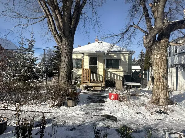 Hanna, AB T0J 1P0,112 4 AVE West