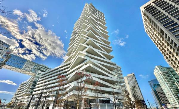 15 Queens Quay E #2705, Toronto C08, ON M5E 0C5