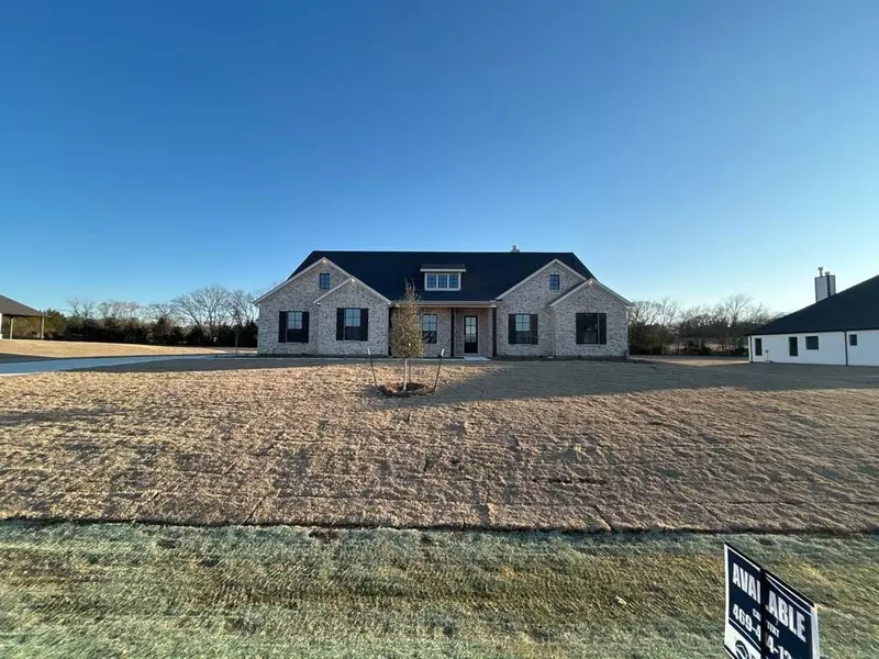 1040 Julian Drive, Van Alstyne, TX 75495